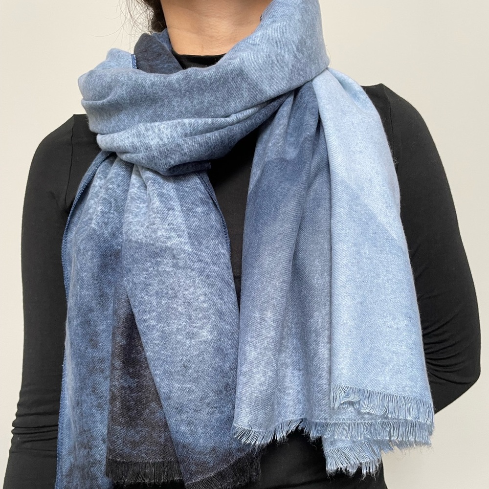 Cashmere scarf